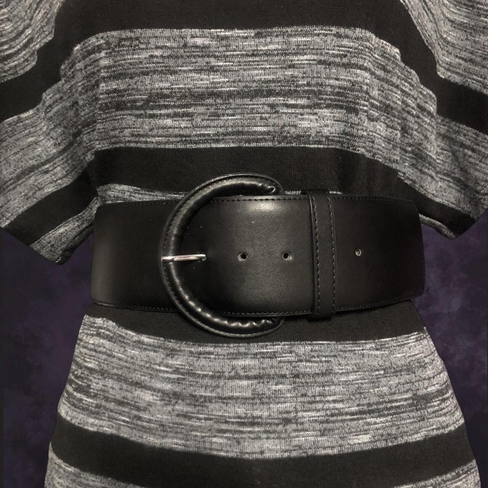 le chateau Wide Black Leather Waist Belt with Round Buckle
